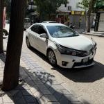 ADIYAMAN (PERRE) - (Ömer Faruk YILMAZ) - Adıyaman'ın Kahta ilçesi Atatürk Mahallesi Adeviye Bulvarı'nda iki otomobilin karıştığı trafik kazası meydana geldi.