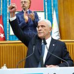 ANKARA (PERRE) - (Berfin GÜRBÜZ) - İYİ Parti Genel Başkanı Müsavat Dervişoğlu, TBMM'deki grup toplantısında ekonomi, yeni anayasa tartışmaları, fon iddiaları, güvenlik ve dış politika gündemine ilişkin değerlendirmelerde...