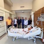 ADIYAMAN (PERRE) - Şeriban ÖZÇAKMAK - Adıyaman Eğitim ve Araştırma Hastanesi'nde halk arasında "kunduracı göğsü" olarak bilinen Pectus Excavatum rahatsızlığı bulunan hastaya kapalı yöntemle Nuss Operasyonu başarıyla uygu...