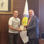 ŞANLIURFA (PERRE) - (Murat KAYIŞ) - Güneydoğu Enerji Araştırmaları Derneği GEADER, üniversite-sanayi iş birliğini güçlendirmek ve bölgenin enerji potansiyelini değerlendirmek amacıyla Harran Üniversitesi Rektörü Prof.