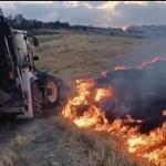 ADIYAMAN (PERRE) - Adıyaman'ın Besni ilçesinde, boş arazide çıkan anız yangını itfaiyenin müdahalesiyle kontrol altına alındı.