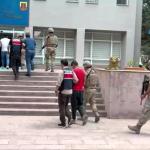 ADIYAMAN (PERRE) - (Berfin GÜRBÜZ) Adıyaman Valiliği tarafından kamuoyuyla paylaşılan basın bilgilendirmesinde, aralarında Adıyaman'ın da bulunduğu 28 ilde DEAŞ terör örgütüne yönelik düzenlenen operasyonlarda 83 şüpheli...