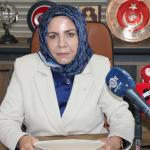 ADIYAMAN (PERRE) - (Mustafa KAMIŞ) - GAP İdaresi Başkanlığı İnsani ve Sosyal Gelişme Genel Koordinatörü Adalet Budak Akbaş ve Sevgi Özden, Kahta GAP Kütüphanesi'ni ziyaret ederek incelemelerde bulundu.