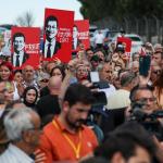 İSTANBUL (PERRE) - (Şeriban ÖZÇAKMAK) - CHP Genel Başkanı Özgür Özel, İstanbul Büyükşehir Belediye Başkanı ve CHP'nin Cumhurbaşkanı adayı Ekrem İmamoğlu'nun davalarını takip etmek üzere bulunduğu Silivri'de açıklamalarda...
