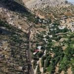 ADIYAMAN (PERRE) - Şeriban ÖZÇAKMAK - Adıyaman İl Özel İdaresi tarafından Kahta ilçesine bağlı Alidam Köyü'nde sürdürülen BSK sıcak asfalt çalışmalarında 45 kilometrelik programın 41 kilometresi tamamlandı.
