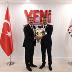 ANKARA (PERRE) - (Berfin GÜRBÜZ) - Anahtar Parti Genel Başkanı Yavuz Ağıralioğlu, YENİ Parti Genel Başkanı Özgür Özel'e iade-i ziyarette bulundu.