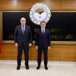 ADIYAMAN (PERRE) - (Yasin ŞAHİN) - AK Parti Adıyaman Milletvekili Hüseyin Özhan, Tarım ve Orman Bakanı İbrahim Yumaklı'yı ziyaret ederek Adıyaman'ın tarım, sulama ve arazi sorunlarına ilişkin değerlendirmelerde bulundu.