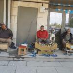 ADIYAMAN (PERRE) - (Murat KAYIŞ) - Adıyaman Demokrasi Parkı'nda ayakkabı boyacılığı yaparak geçimlerini sağlamaya çalışan esnaf, 6 Şubat depremlerinin ardından çalışma alanlarının yok olması ve kış mevsiminin yaklaşması...