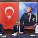 ANKARA (PERRE) - (Şeriban ÖZÇAKMAK) - CHP'nin seçilmiş il başkanlarıyla Ankara'da bir araya gelen Özgür Özel, yeni partinin önümüzdeki günlerde milletvekilleri tarafından kurulacağını söyledi.