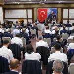 ANKARA (PERRE) - (Şeriban ÖZÇAKMAK) - CHP'nin seçilmiş il başkanlarıyla Ankara'da bir araya gelen Özgür Özel, yeni partinin önümüzdeki günlerde milletvekilleri tarafından kurulacağını söyledi.