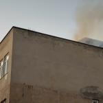ADIYAMAN (PERRE) - (Ömer Faruk YILMAZ) - Adıyaman'ın Kahta ilçesinde üç katlı bir evin çatısında bulunan koltuklarda çıkan yangın, itfaiye ekiplerince söndürüldü.