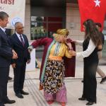 ADIYAMAN (PERRE) - (Şeriban ÖZÇAKMAK) - Adıyaman'da Ahilik geleneğinin bu yılki temsilcisi, kentin esnaflık tarihinde de bir ilke imza attı.