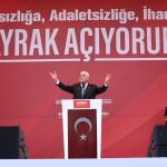 AKSARAY (PERRE) - (Berfin GÜRBÜZ) - İYİ Parti Genel Başkanı Müsavat Dervişoğlu, Aksaray'da düzenlenen "Bayrak Açıyorum" mitinginde iktidarın terörle mücadele, ekonomi ve dış politika uygulamalarını eleştirdi.