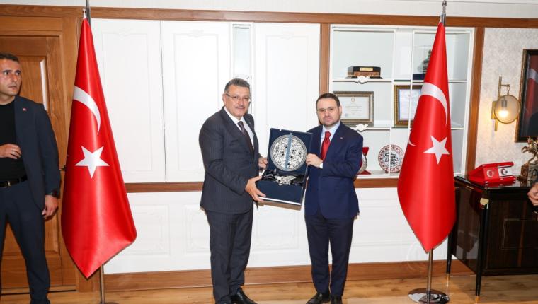 Bakan Gürlek’ten Trabzon Büyükşehir Belediyesi’ne Ziyaret